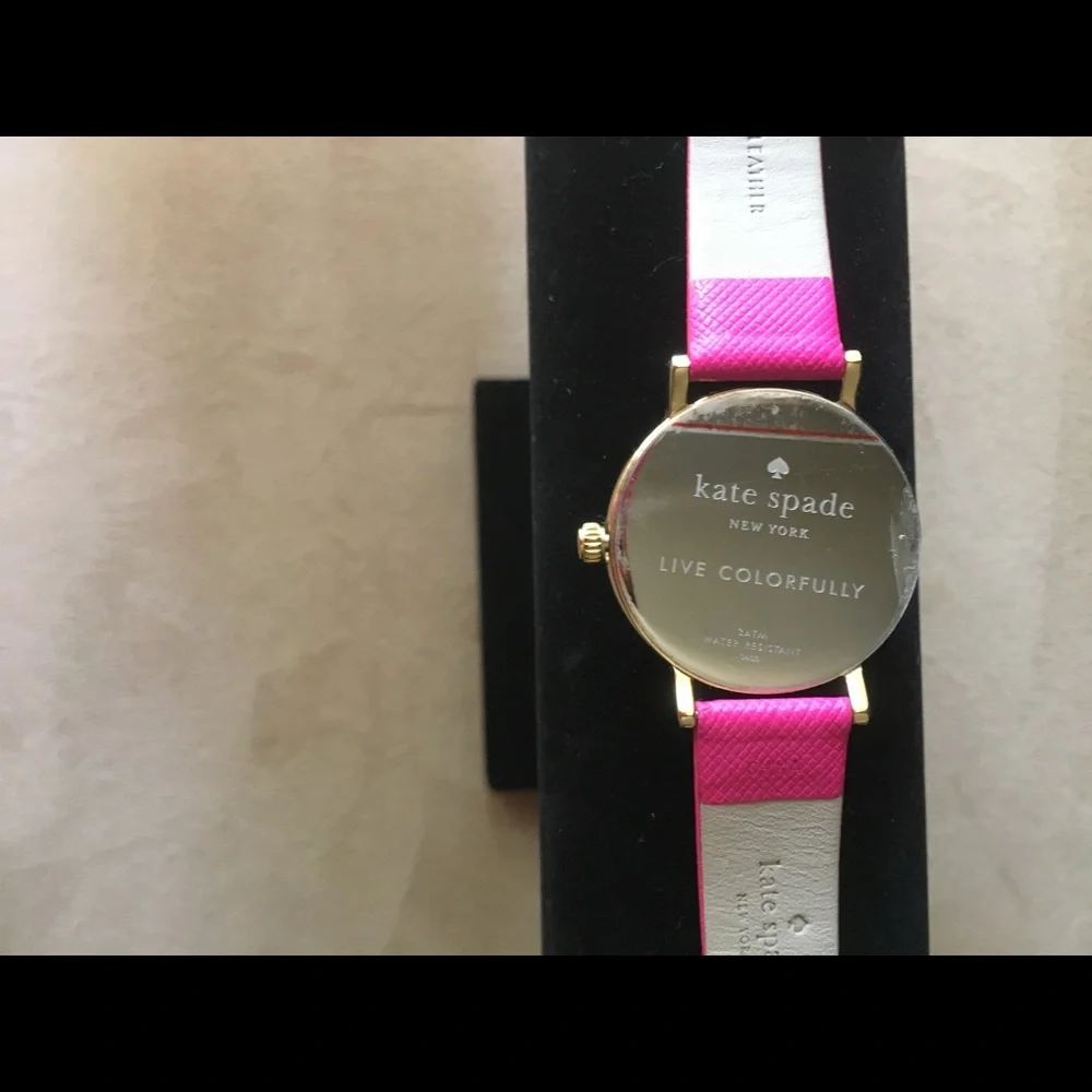 KATE SPADE METRO NWOT AUTHENTIC GENUINE LEATHER HOT PINK GOLD-TONE WATCH